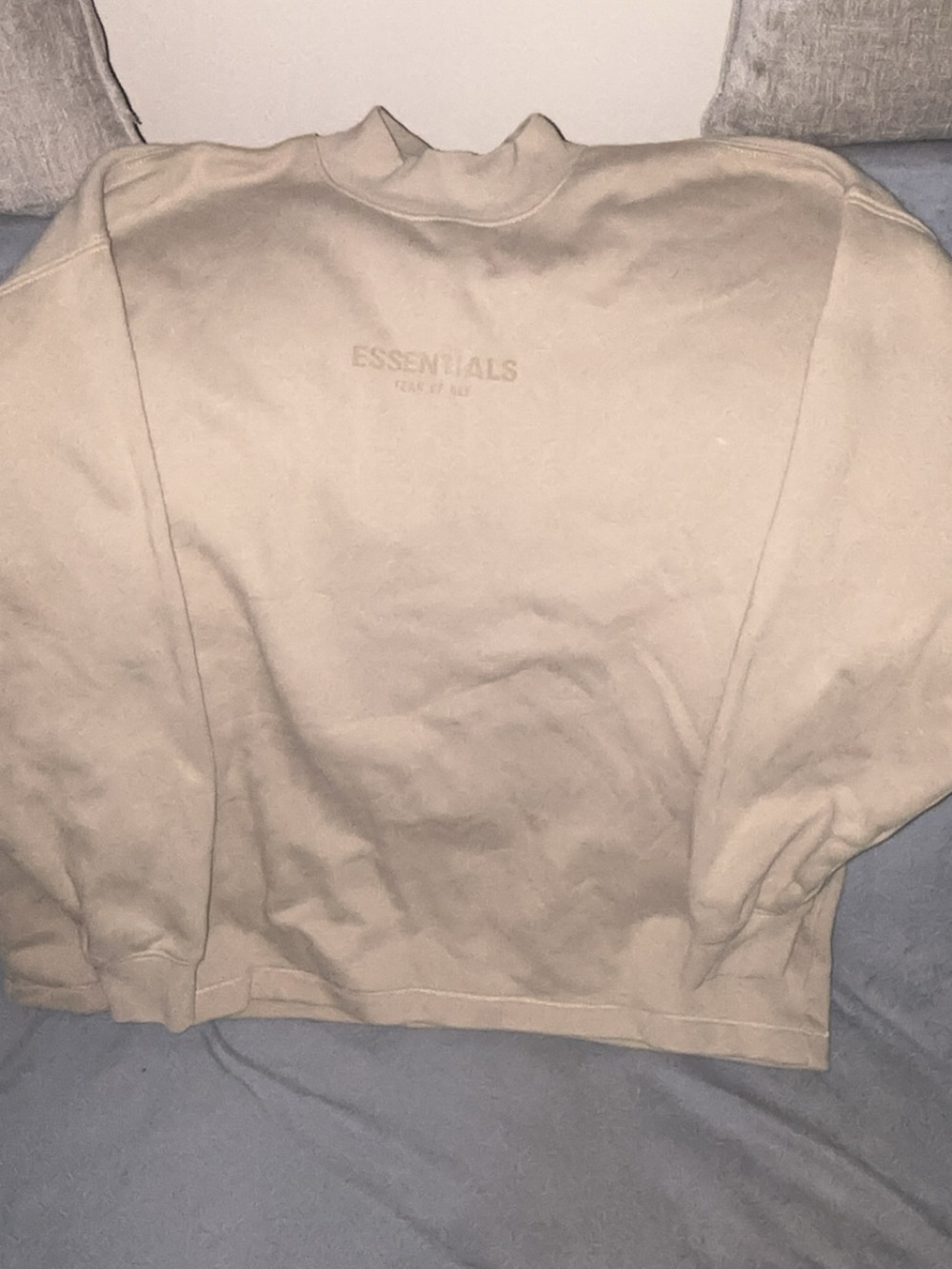 Essentials Men Crewneck Sweatshirt in Light Beige